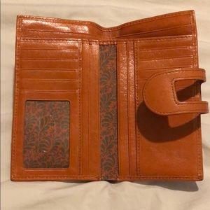 HOBO Bags - NWOT Hobo wallet with attached coin purse HOBO Bags - NWOT Hobo wallet with attached coin purse